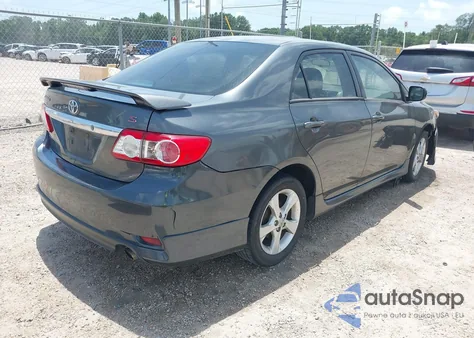 2011 Toyota Corolla S z USA, uszkodzony, nr VIN 2T1BU4EE3BC750607